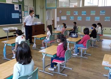 はじめに校長先生からのお話を聞きました。